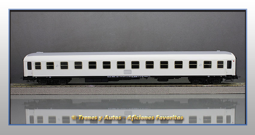 Coche pasajeros B12 "Transición" - Renfe